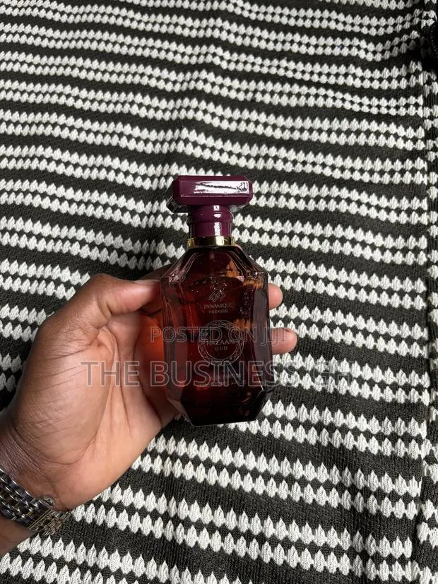 Hazaari Oud Fragrance · Photo 1