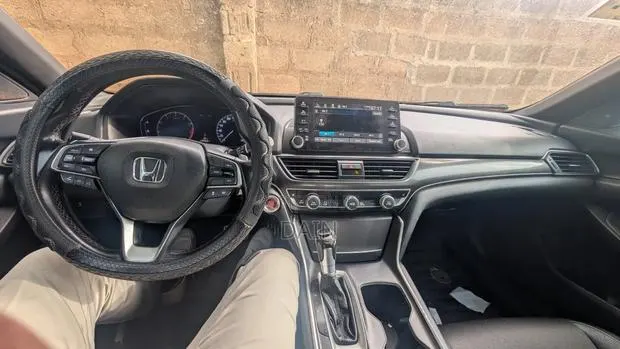 Honda Accord Sport (1.5L 4cyl Turbo CVT) 2019 Gray · Photo 1