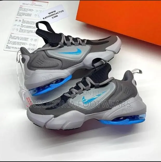 Nike Air Max Alpha Savage Sneakers · Photo 1
