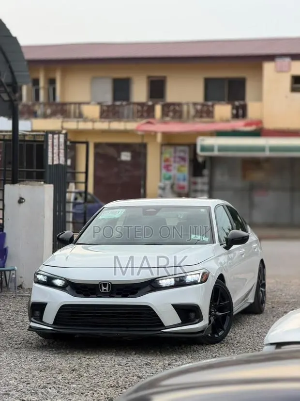 Honda Civic Sport CVT 2023 White · Photo 1