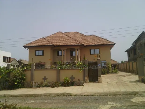 Furnished 6bdrm House in Community22, Tema Metropolitan for rent · Photo 1