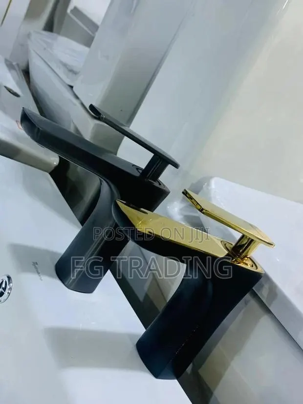 Basin Taps - Hot and Cold Faucet - Pedicure Tap · Photo 1