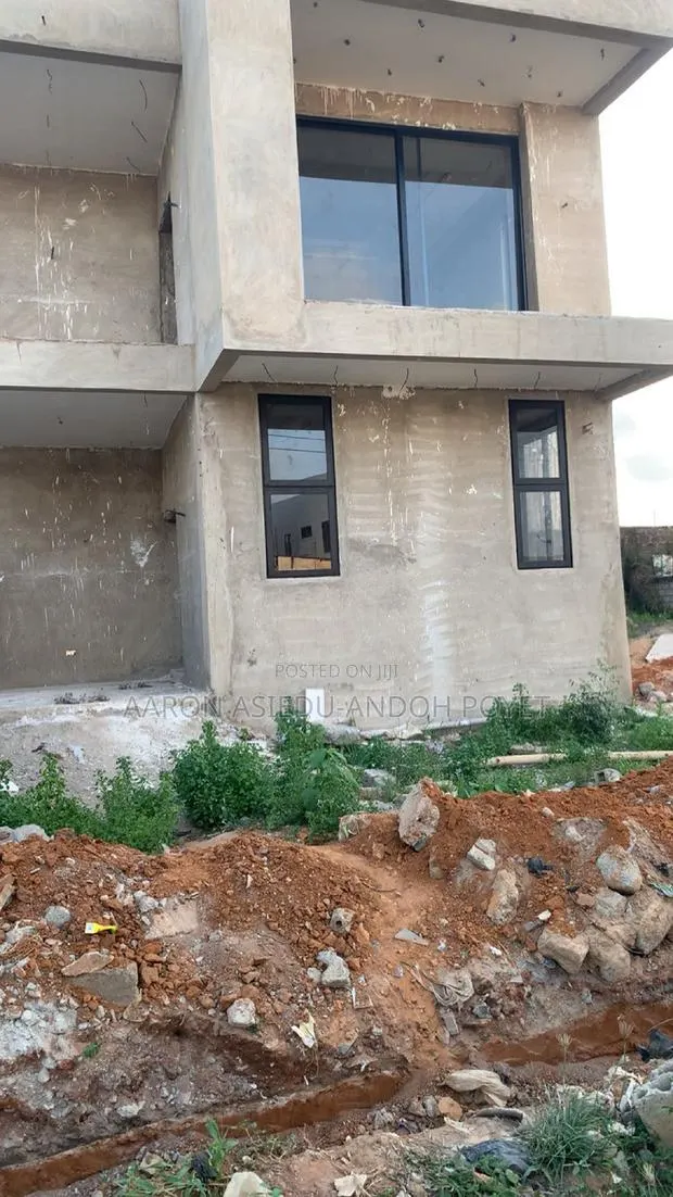 Windows/Casement · Photo 1