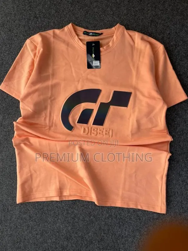 Special Round Neck T Shirts Branded for Men · Photo 1