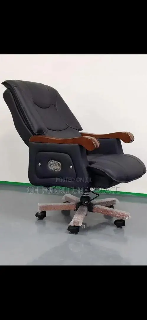 Executive Chair · Photo 1