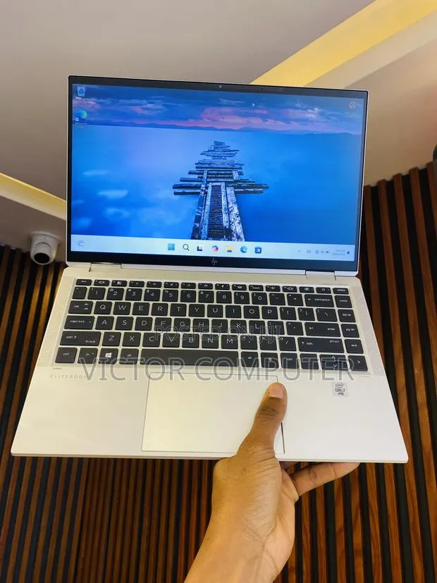 Laptop HP EliteBook x360 1040 G7 16GB Intel Core i7 SSD 512GB · Photo 1
