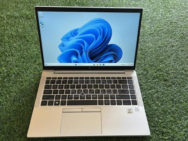 Laptop HP EliteBook 840 G7 16GB Intel Core i7 SSD 256GB · Photo 1