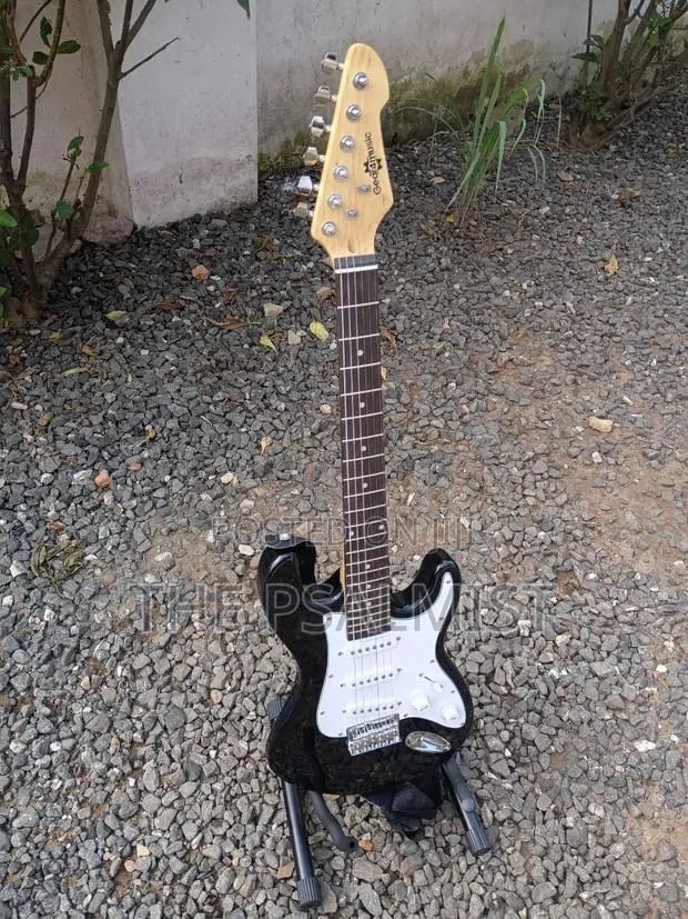 Gear4Music 3/4:Mini Lead Guitar · Photo 1