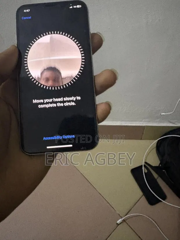 Apple iPhone X 256 GB White · Photo 1