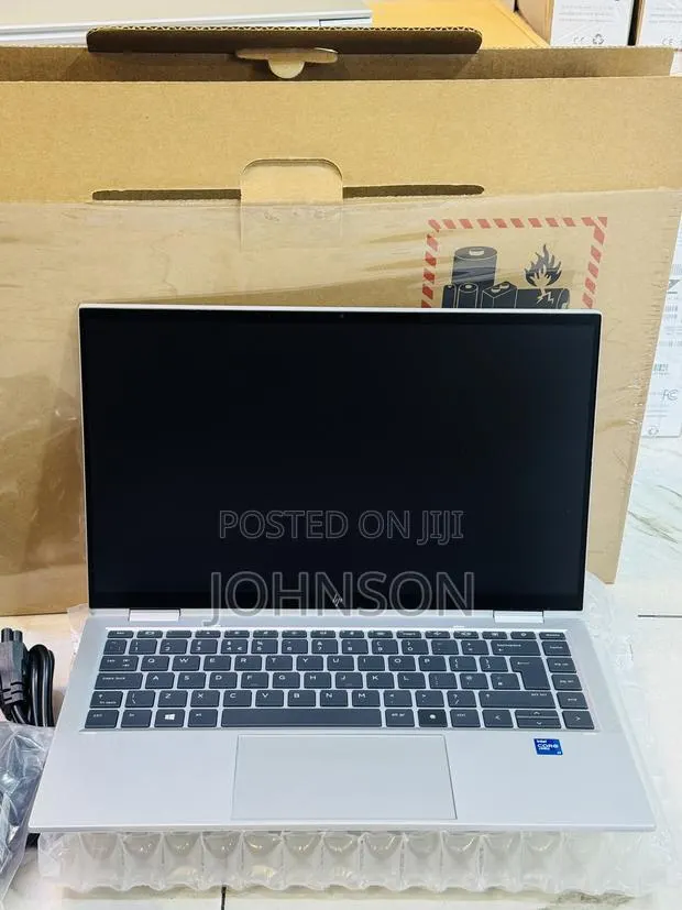 Laptop HP EliteBook 1040 G8 16GB Intel Core i7 SSD 512GB · Photo 1