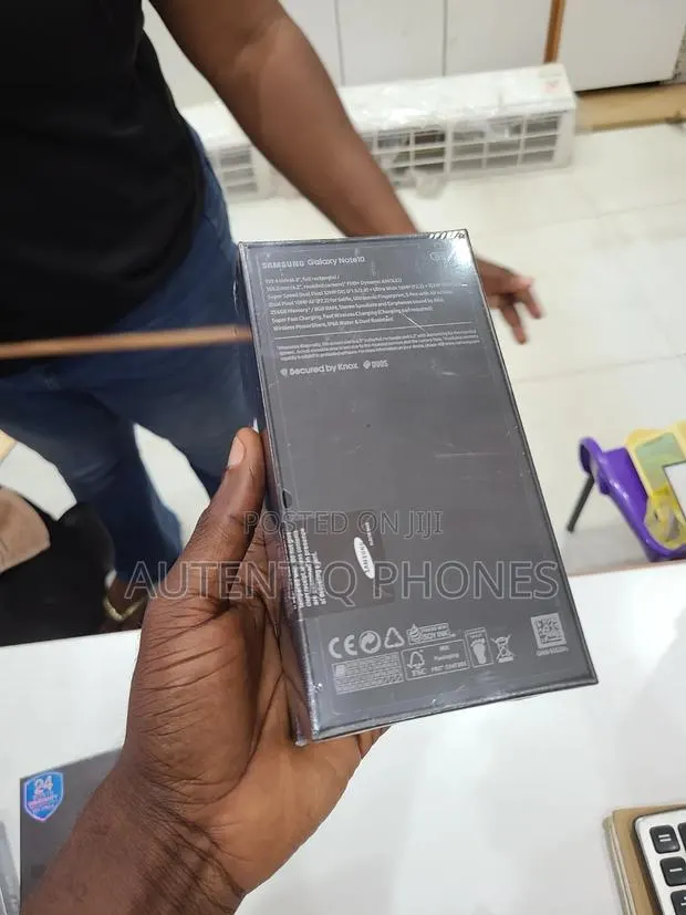 New Samsung Galaxy Note 10 5G 256 GB Black · Photo 1