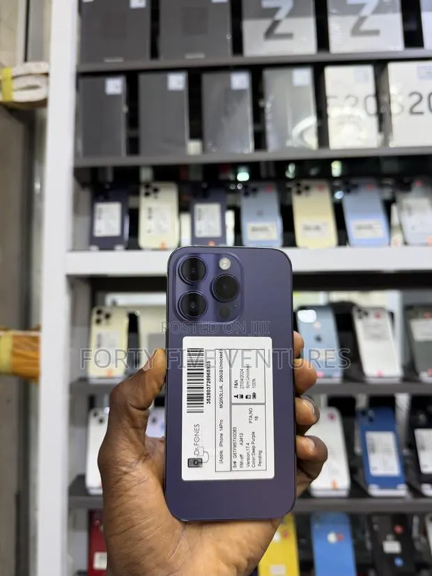 Apple iPhone 14 Pro 256 GB Purple · Photo 1