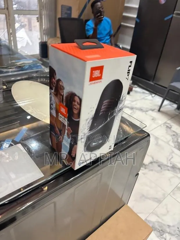 Get Unique JBL Flip 7 Wireless Bluetooth Speaker(Black)Waterproof · Photo 1