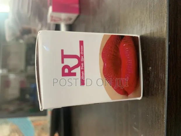 Extra Fast Pink Lips Cream/Balm · Photo 1