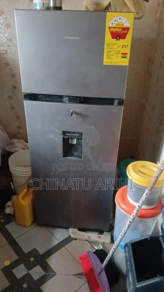 Refrigerator · Photo 1