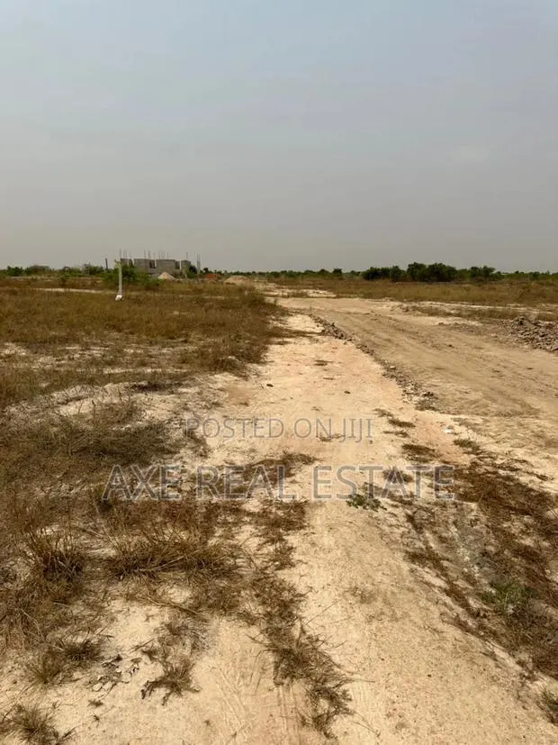Pram New Ningo Police Station - Estate Neat and Certified Lands · Photo 1