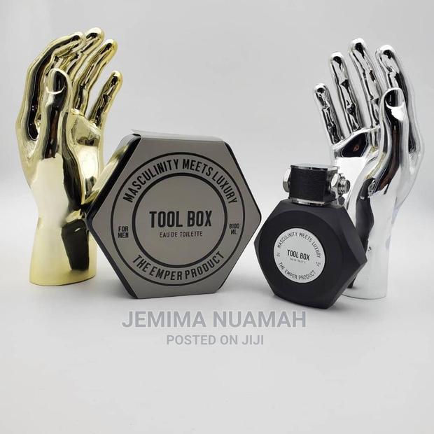 Tool Box Perfume · Photo 1