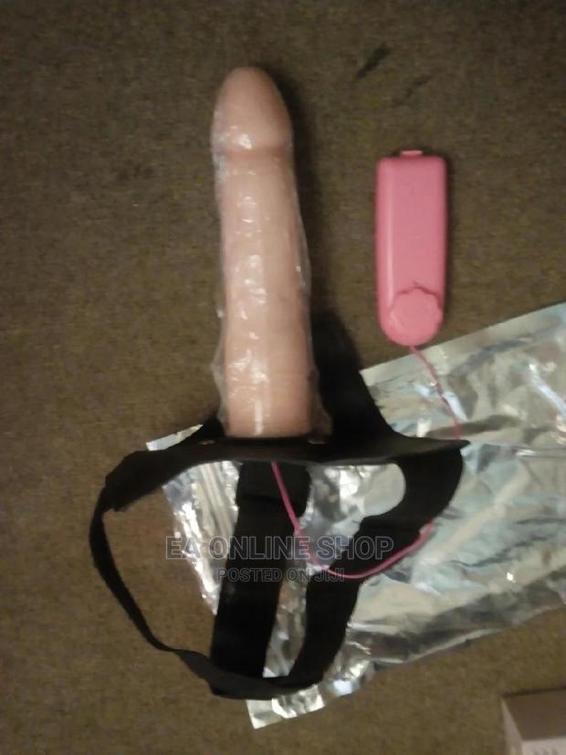 Women Sex Vibrating Toy. Strap On. Dildo and Belt · Photo 3