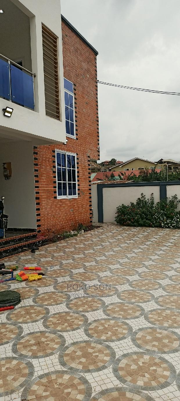 4bdrm Duplex in Dr Roko, Dome for sale · Photo 6