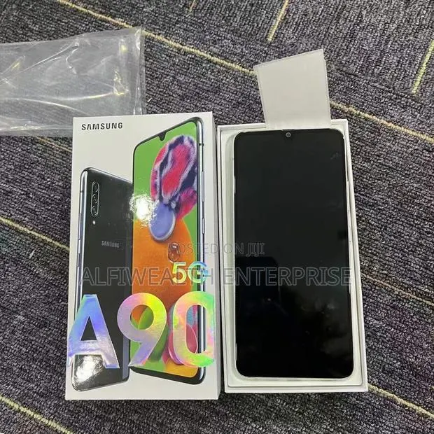 New Samsung Galaxy A90 128 GB Black · Photo 1
