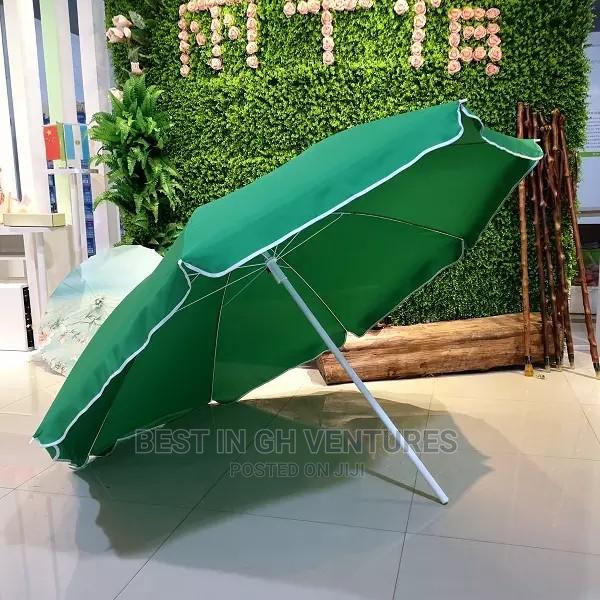 Market Shade Umbrellas · Photo 1