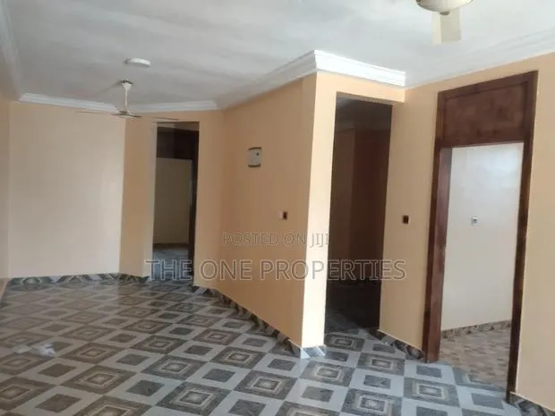 2bdrm Apartment in Adjen Kotoku, Amasaman for rent