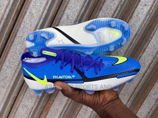 Original Football Boot at Cool Price · Photo 5