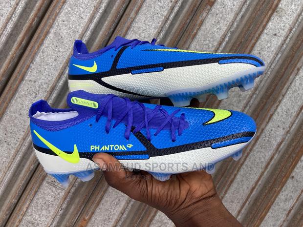 Original Football Boot at Cool Price · Photo 4