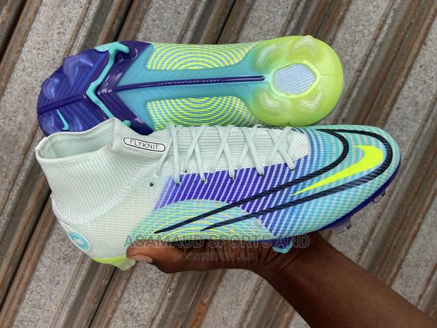 Original Football Boot at Cool Price · Photo 3