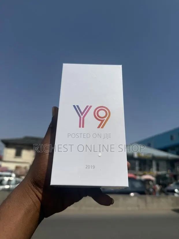 New Huawei Y9 2019 128 GB · Photo 1