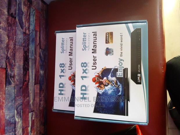 8 Channel HDMI Splitter · Photo 1
