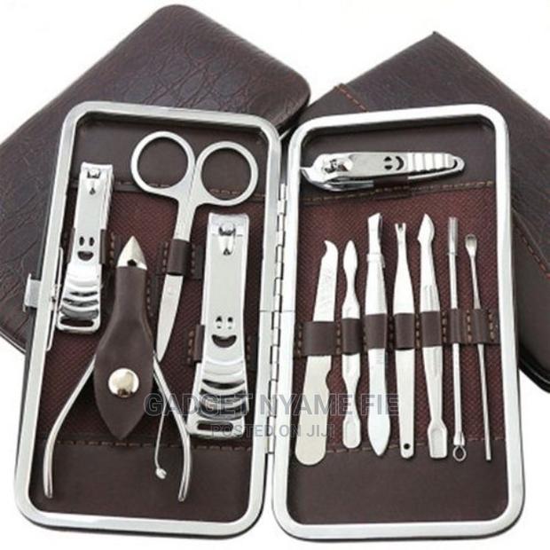 Pedicure Manicure Set Nail Clippers Cleaner Grooming Kit · Photo 1