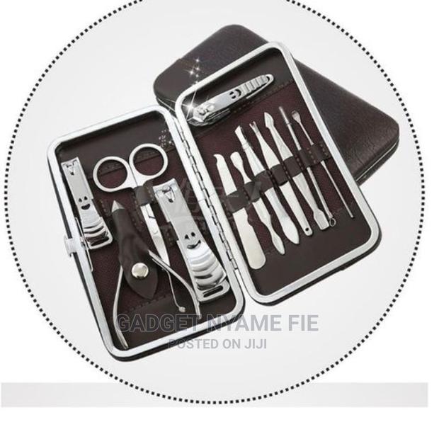 Pedicure Manicure Set Nail Clippers Cleaner Grooming Kit · Photo 3