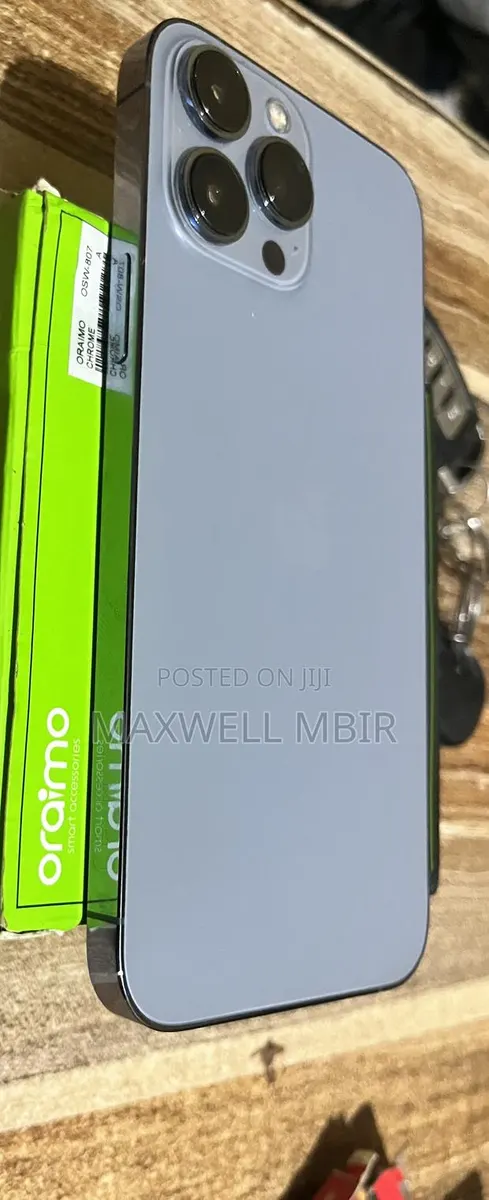 Apple iPhone 13 Pro Max 128 GB Graphite · Photo 1