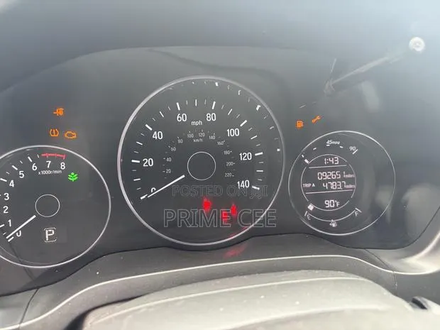Honda HR-V 4dr SUV (1.5L 4cyl CVT) 2016 Gray · Photo 1