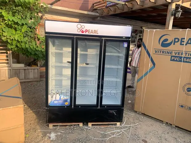 Energy Saving 3 Doors Pearl PVC-150 Display Fridge · Photo 1