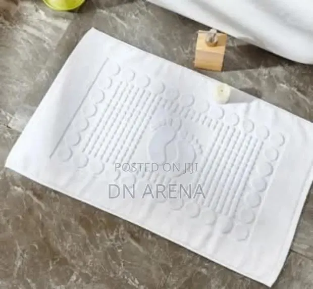 Luxury White Floor Towels Quality Ones From the USA. · Photo 1