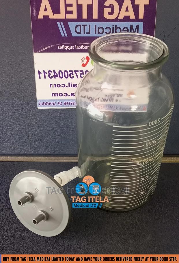 Suction Vacuum Bottle (2,500ml) · Photo 2