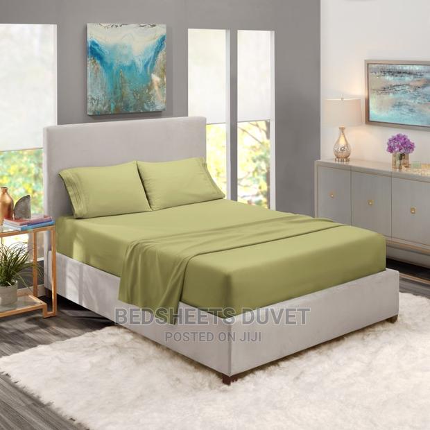 Olive Green Fitted Sheet · Photo 3