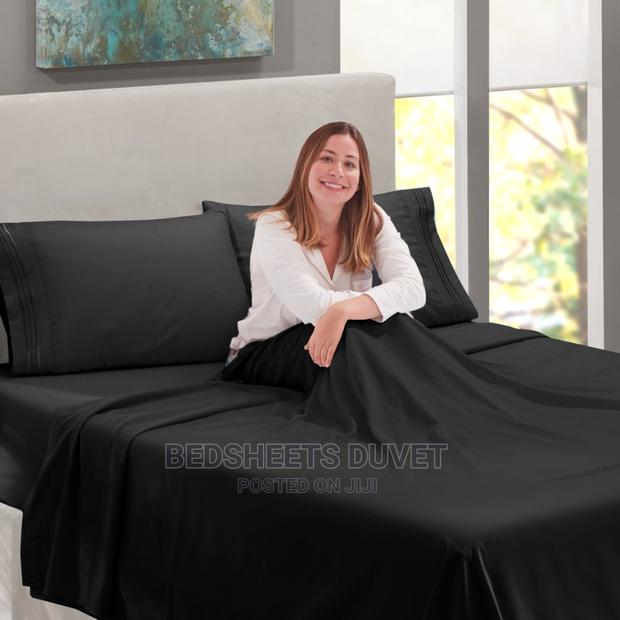 Black Fitted Sheet · Photo 1
