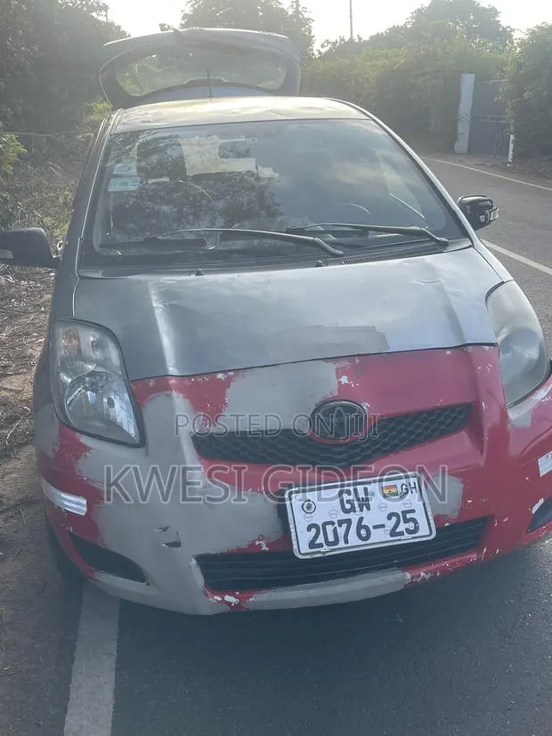 Toyota Vitz 2010 · Photo 1