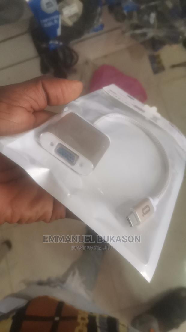 Type C to VGA Converter · Photo 2