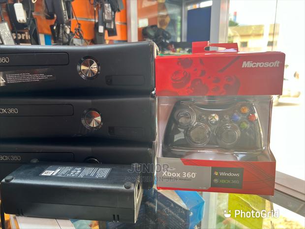 Xbox360 Kinetic With 10 Games Free · Photo 2