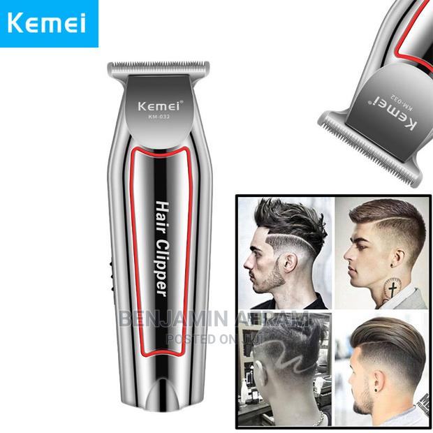 Stylish Rechargeable Cordless Hair Clippers · Photo 1