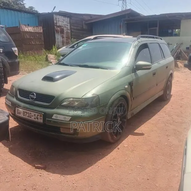 Opel Astra 1.7 CDTI 2003 Green · Photo 1