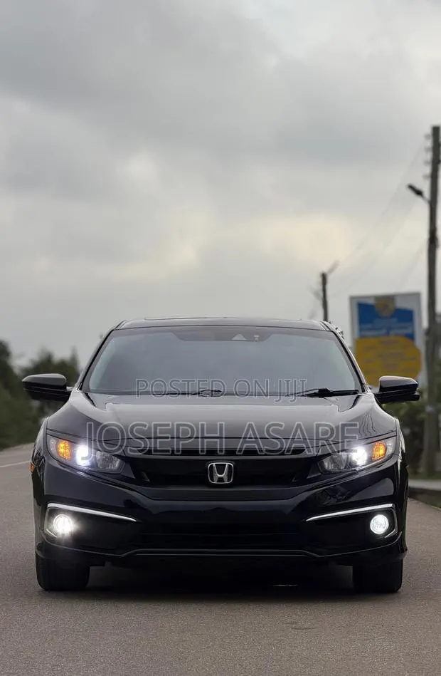 Honda Civic EX Coupe 2019 Black · Photo 1