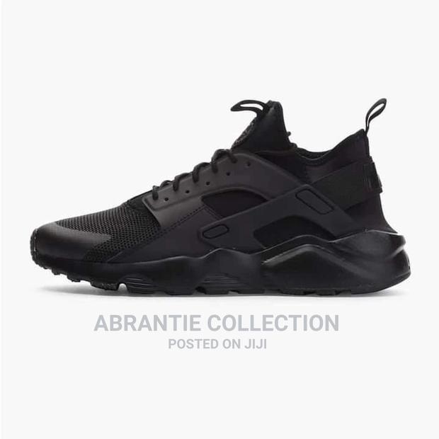 Nike Huarache · Photo 2