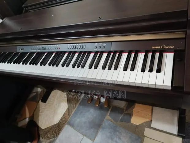 Yamaha Clp930 Electric Piano · Photo 1