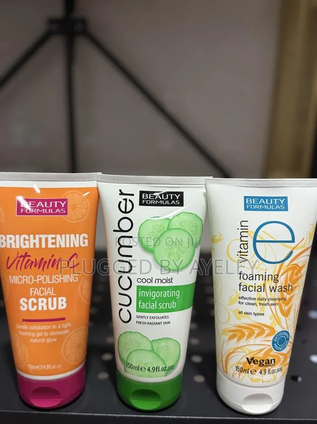 Facial Scub and Wash · Photo 1