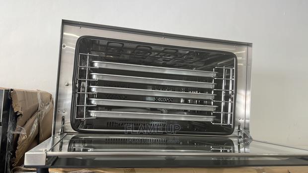 Convection Oven · Photo 2